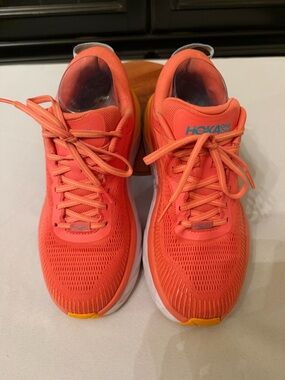 Hoka One One Time to Fly Bondi 7. Size 8.5.